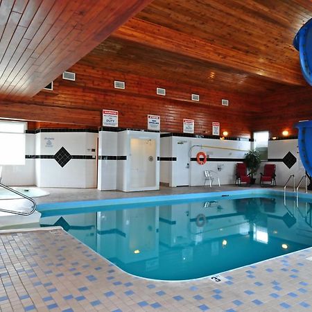 Travelodge By Wyndham Golden Sportsman Lodge Εξωτερικό φωτογραφία