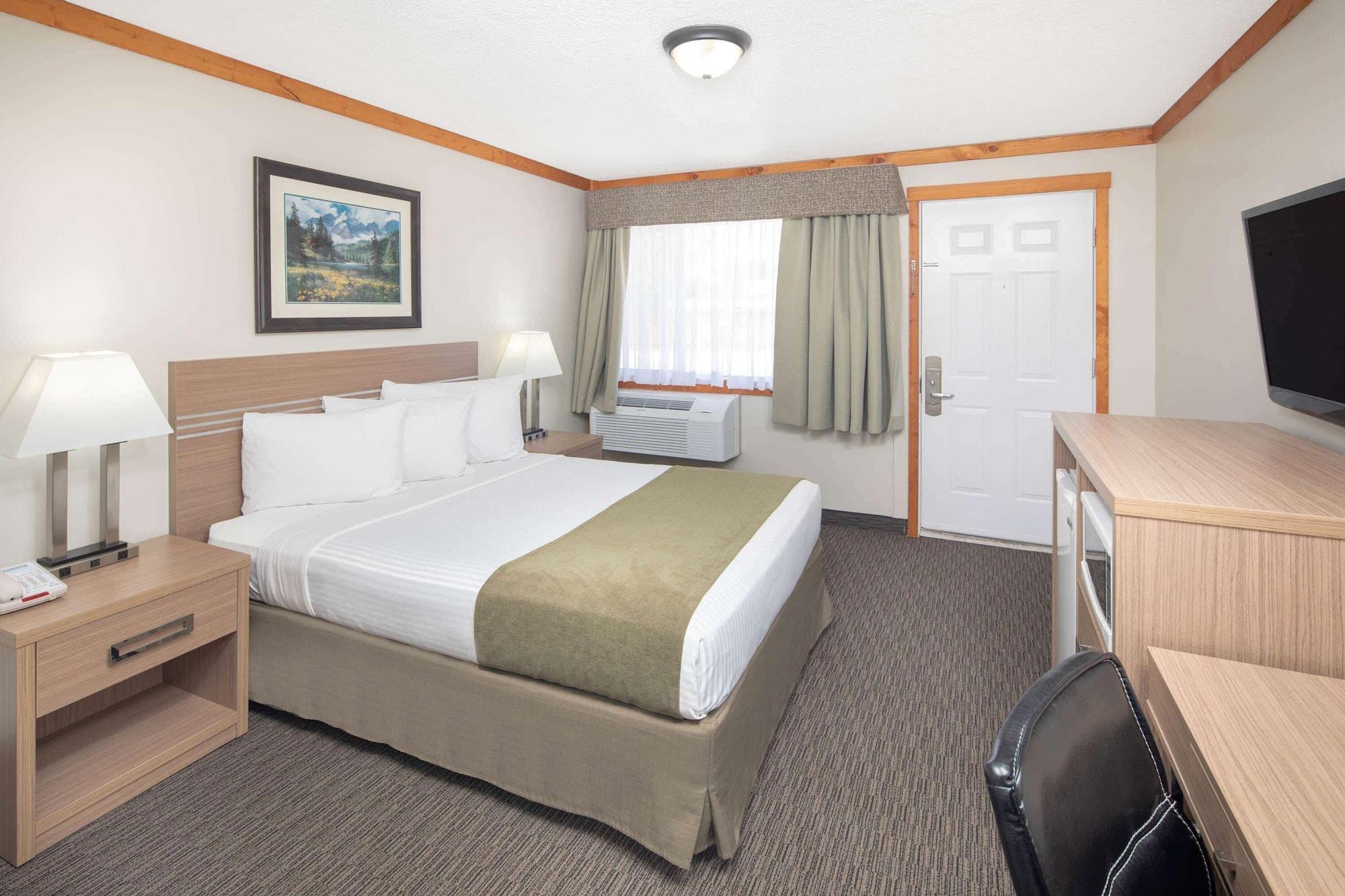 Travelodge By Wyndham Golden Sportsman Lodge Εξωτερικό φωτογραφία