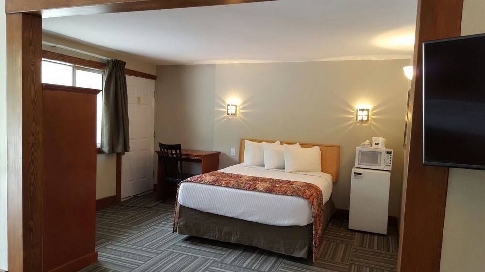 Travelodge By Wyndham Golden Sportsman Lodge Εξωτερικό φωτογραφία