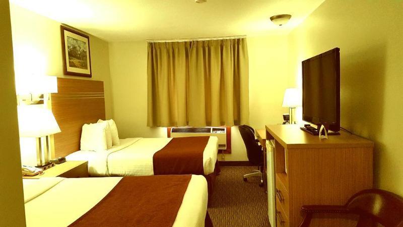 Travelodge By Wyndham Golden Sportsman Lodge Εξωτερικό φωτογραφία